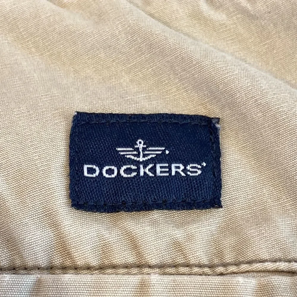 Dockers Khaki Men’s Shorts Size 40